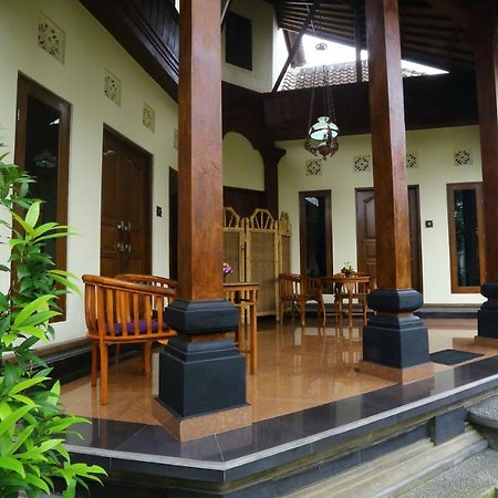 Loka Sari Guest House&Spa Ubud Extérieur photo